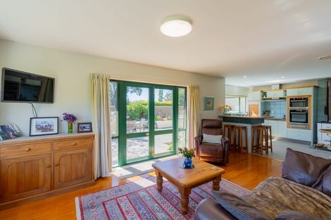 Photo of property in 132 Round Hill Road, Loburn, 7472