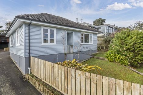 Photo of property in 24 Duncan Street, Tawa, Wellington, 5028