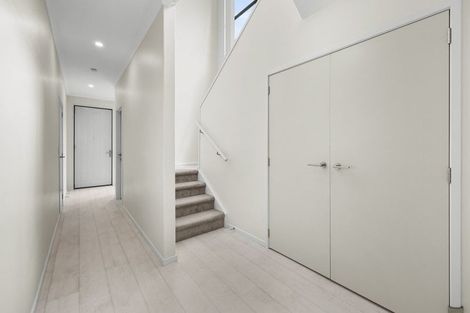 Photo of property in 21 Grey Warbler Road, Hobsonville, Auckland, 0616