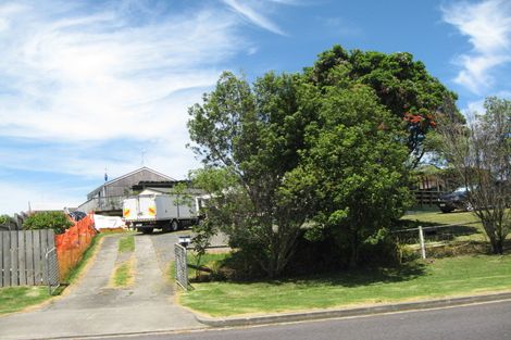 Photo of property in 4a Torkar Road, Clarks Beach, 2122