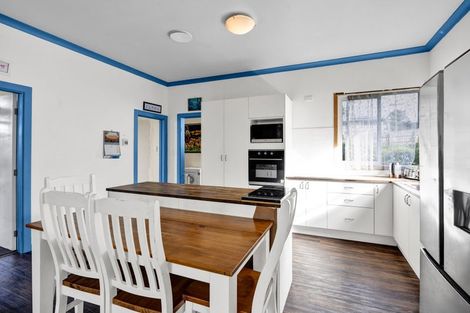 Photo of property in 22 Leicester Street, Patea, 4520