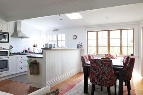 Photo of property in 2/11 Patuone Avenue, Devonport, Auckland, 0624