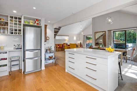 Photo of property in 84 Flinders Road, Heathcote Valley, Christchurch, 8022