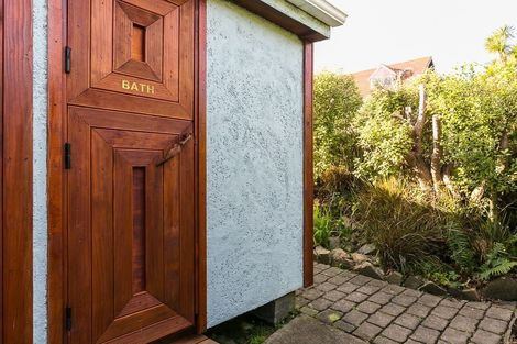 Photo of property in 26 Porterfield Street, Macandrew Bay, Dunedin, 9014