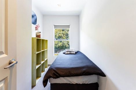 Photo of property in 2/17 Blackbridge Road, Wadestown, Wellington, 6012