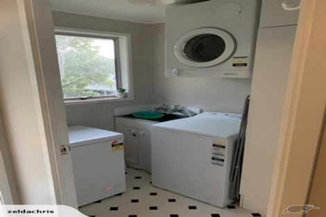 Photo of property in 27 Backhurst Grove, Massey, Auckland, 0614