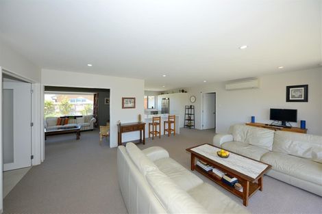 Photo of property in 10 Conie Glen Lane, Broomfield, Christchurch, 8042
