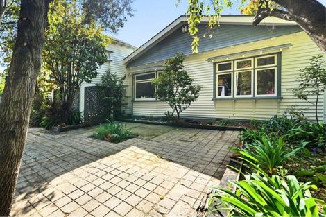 Photo of property in 12 Cashmere Road, Cashmere, Christchurch, 8022