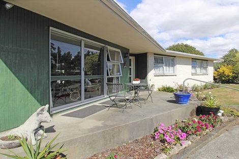 Photo of property in 78 Victoria Street, Carterton, 5713