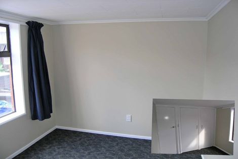 Photo of property in 15 Oak Street, Ebdentown, Upper Hutt, 5018