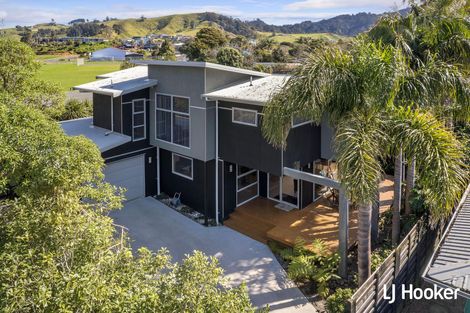 Photo of property in 4a Hillview Road, Waihi Beach, 3611