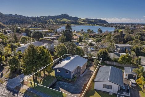 Photo of property in 13 Windsor Drive, Tairua, 3508