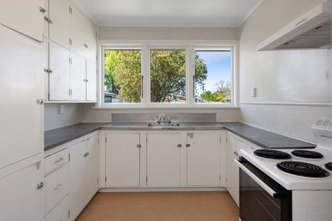 Photo of property in 21 Lambeth Crescent, Northcote, Christchurch, 8052