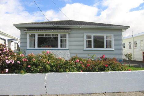 Photo of property in 22 Glamis Avenue, Strathmore Park, Wellington, 6022