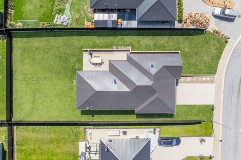 Photo of property in 7 Tomtit Crescent, Lake Hawea, Wanaka, 9382