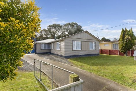Photo of property in 8 Hulke Street, Foxton, 4814