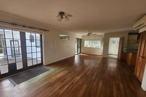 Photo of property in 18 School Road, Riverhead, 0820