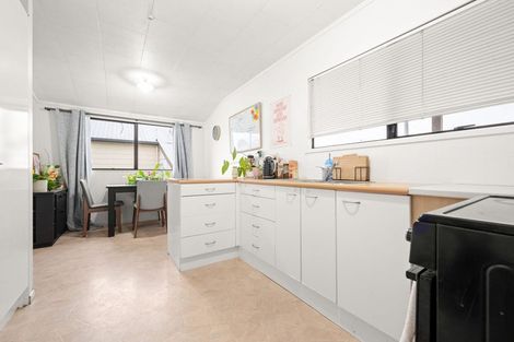 Photo of property in 5 Silkwood Lane, Melville, Hamilton, 3206