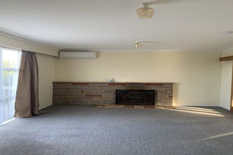 Photo of property in 41 Parrs Cross Road, Henderson, Auckland, 0612