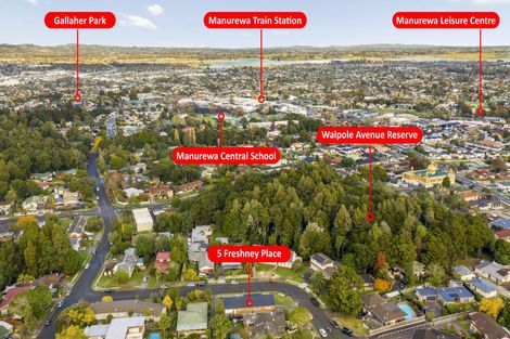 Photo of property in 5 Freshney Place, Hillpark, Auckland, 2102