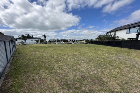 Photo of property in 129 One Tree Point Road, One Tree Point, 0118