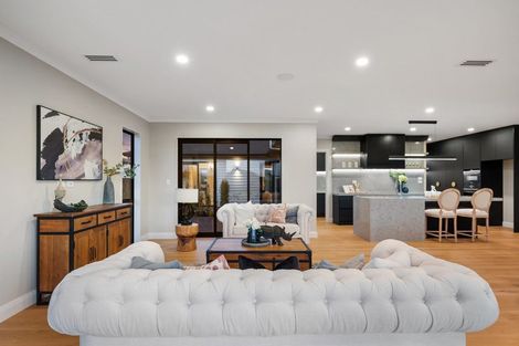 Photo of property in 56 Kewa Road, Albany Heights, Auckland, 0632