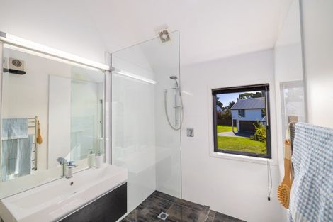 Photo of property in 12 Millpond Place, Parklands, Christchurch, 8083
