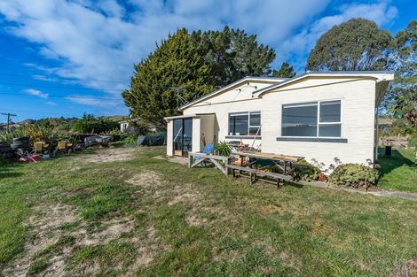 Photo of property in 68 Otakou Golf Course Road, Otakou, Dunedin, 9077