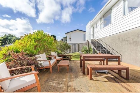 Photo of property in 11 Nuffield Street, Tawa, Wellington, 5028