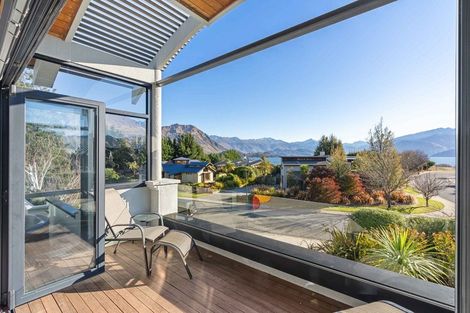 Photo of property in 8 Penrith Park Drive, Wanaka, 9305