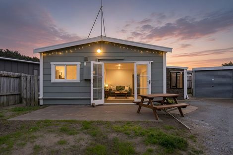 Photo of property in 16 Hydrabad Drive, Waitarere Beach, Levin, 5510