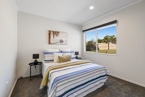 Photo of property in 14 Greta Place, Stanmore Bay, Whangaparaoa, 0932