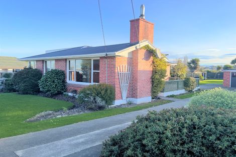 Photo of property in 19 Richmond Street, Waimataitai, Timaru, 7910