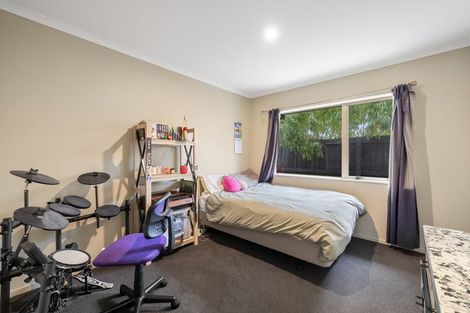Photo of property in 11 Tawa Place, Parklands, Christchurch, 8083