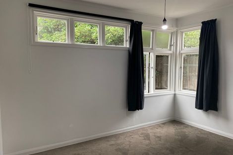 Photo of property in 128 Trelissick Crescent, Ngaio, Wellington, 6035