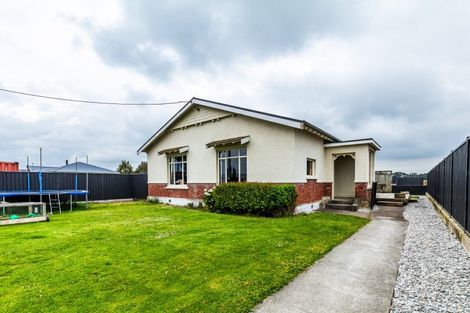 Photo of property in 24 Park Street, Winton, 9720