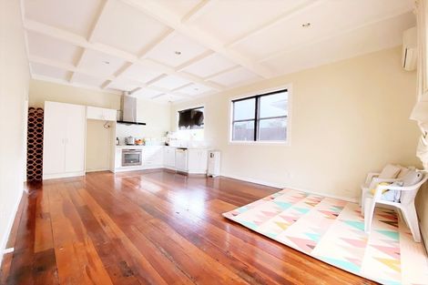 Photo of property in 1 Camden Road, Sandringham, Auckland, 1025