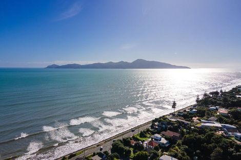 Photo of property in 13 Karekare Road, Raumati South, Paraparaumu, 5032