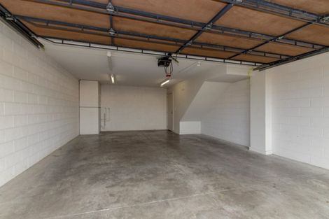 Photo of property in The Terraces, 22/9 Humber Street, Pandora, Napier, 4110