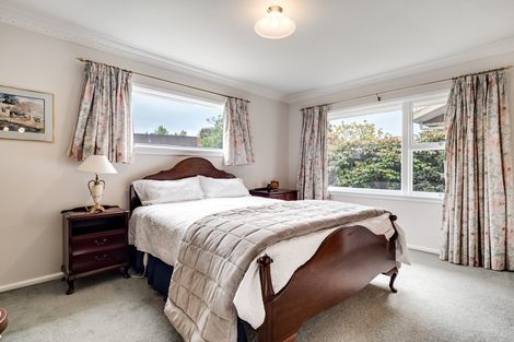 Photo of property in 17 Rutherglen Avenue, Ilam, Christchurch, 8041