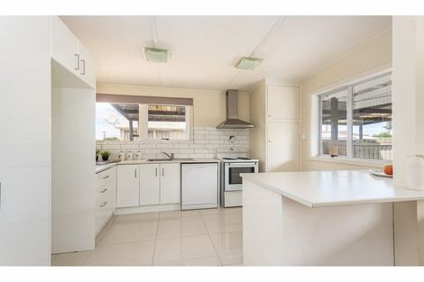 Photo of property in 15 Bronwyn Street, Mairehau, Christchurch, 8052