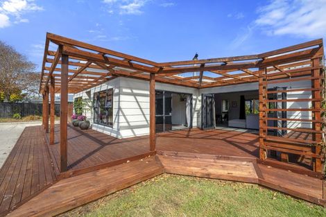 Photo of property in 79 Domett Street, Waitara, 4320