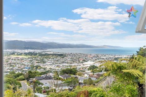 Photo of property in 79 Miromiro Road, Normandale, Lower Hutt, 5010