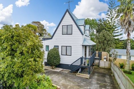 Photo of property in 6b Dobell Road, Stanmore Bay, Whangaparaoa, 0932