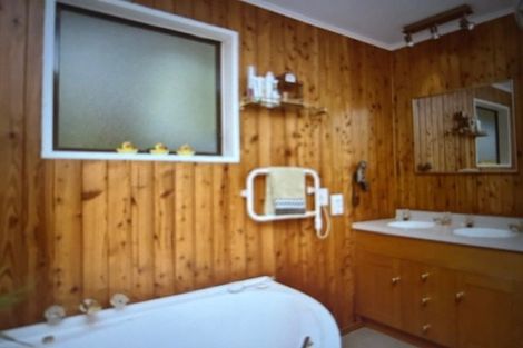 Photo of property in 72 Sarabande Avenue, Redwood, Christchurch, 8051