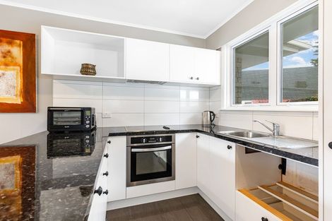 Photo of property in 8/238 Muritai Road, Eastbourne, Lower Hutt, 5013