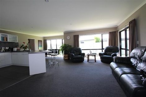 Photo of property in 5 Winslow Court, Huntington, Hamilton, 3210