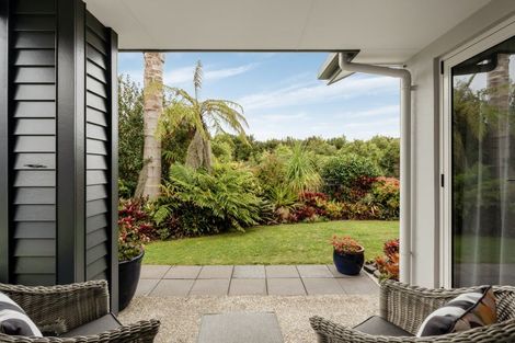 Photo of property in 21 Bridgewater Way, Pyes Pa, Tauranga, 3112