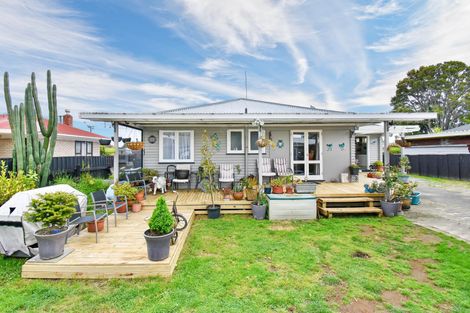 Photo of property in 34 Rollerson Street, Papakura, 2110