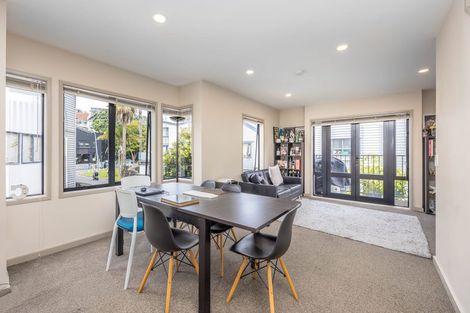 Photo of property in 1 Dovedale Place, Parnell, Auckland, 1010